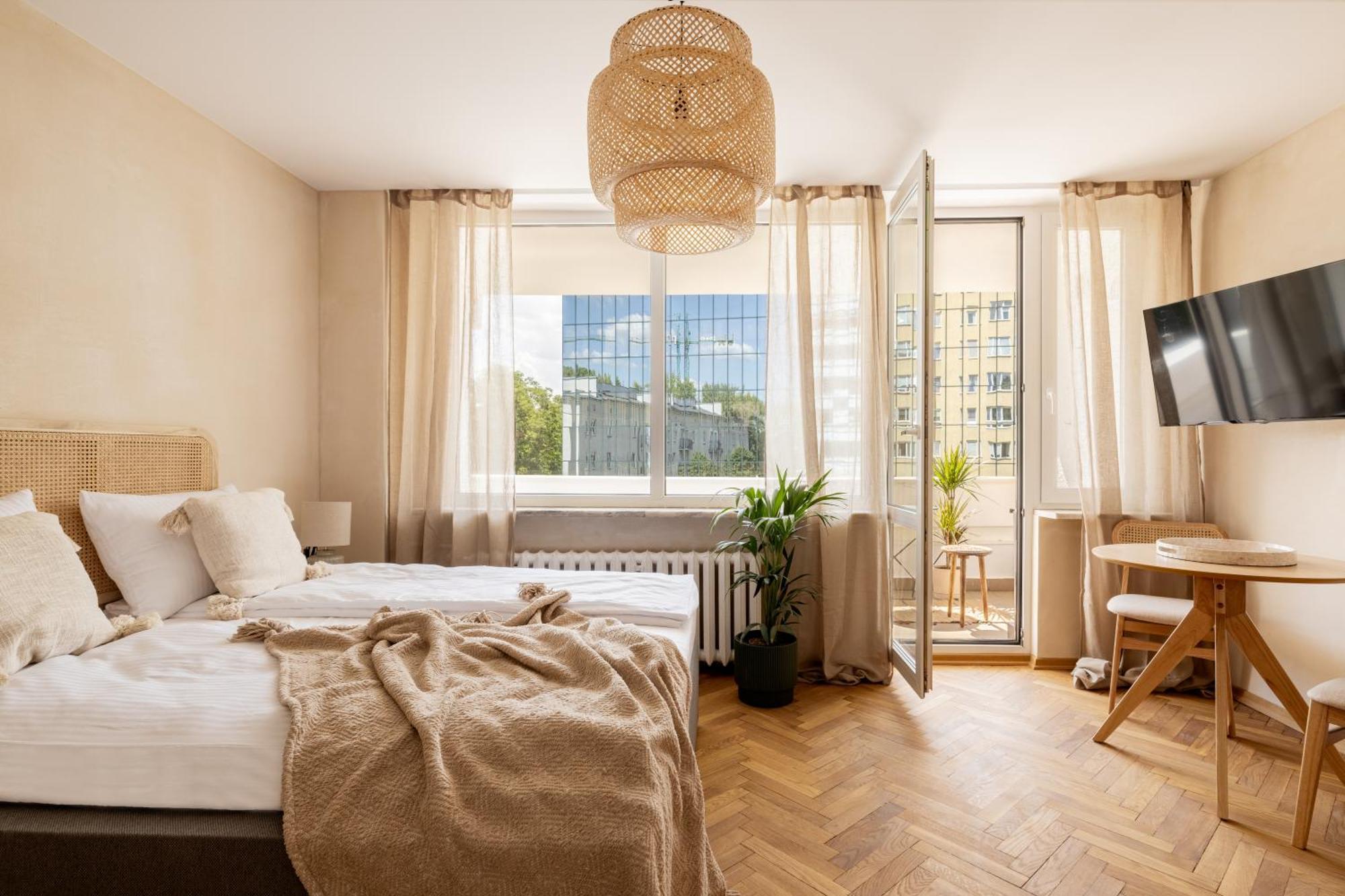 Butas Four Seasons Old Town - Summer